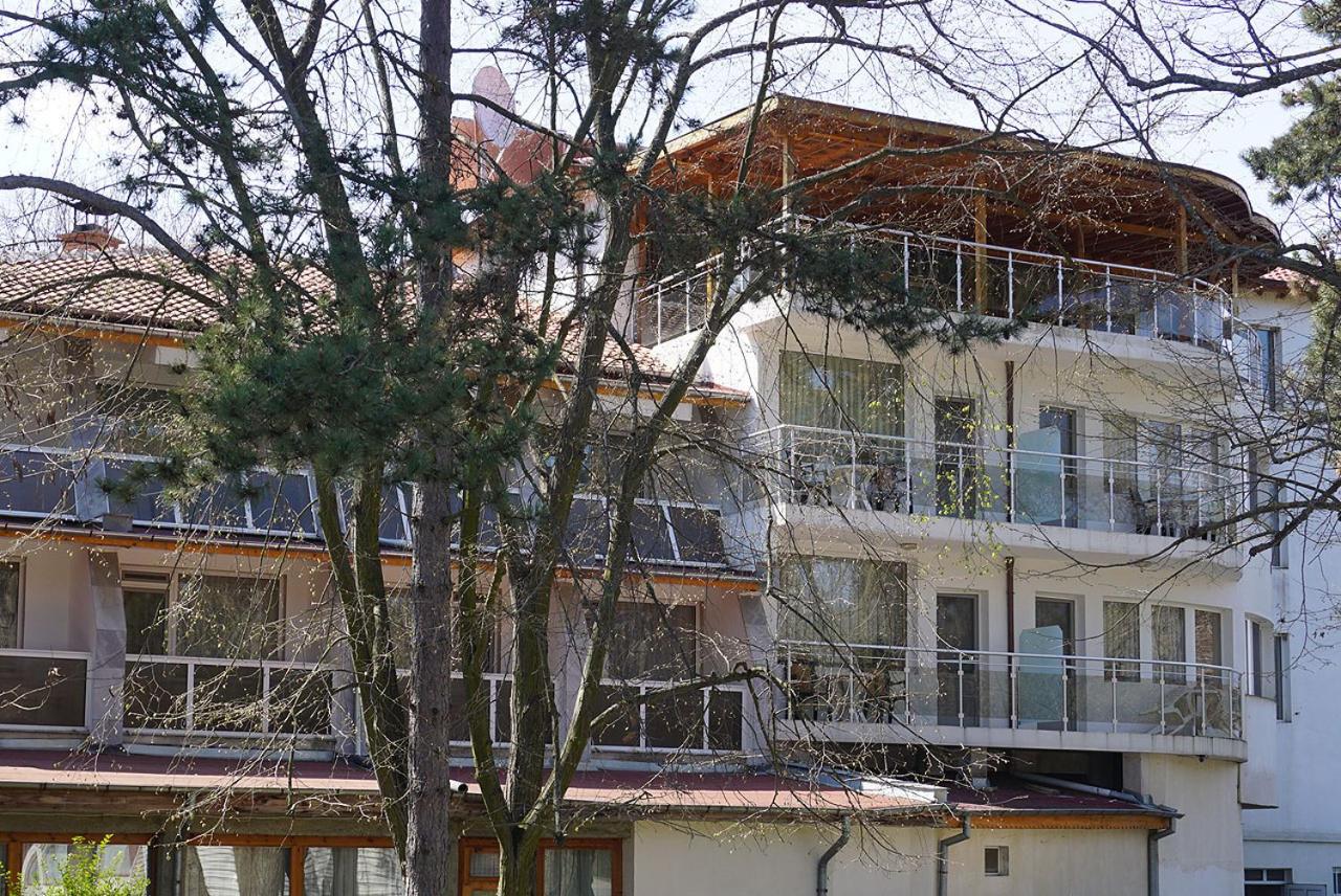 Хотел Златна Котва Kazanlŭk Exterior foto